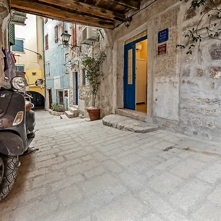 Sotto I Volti Centro Storico Gasthof 3*