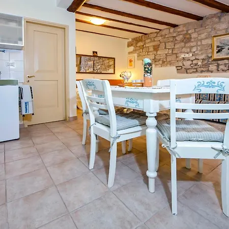 Sotto I Volti Centro Storico Guest house